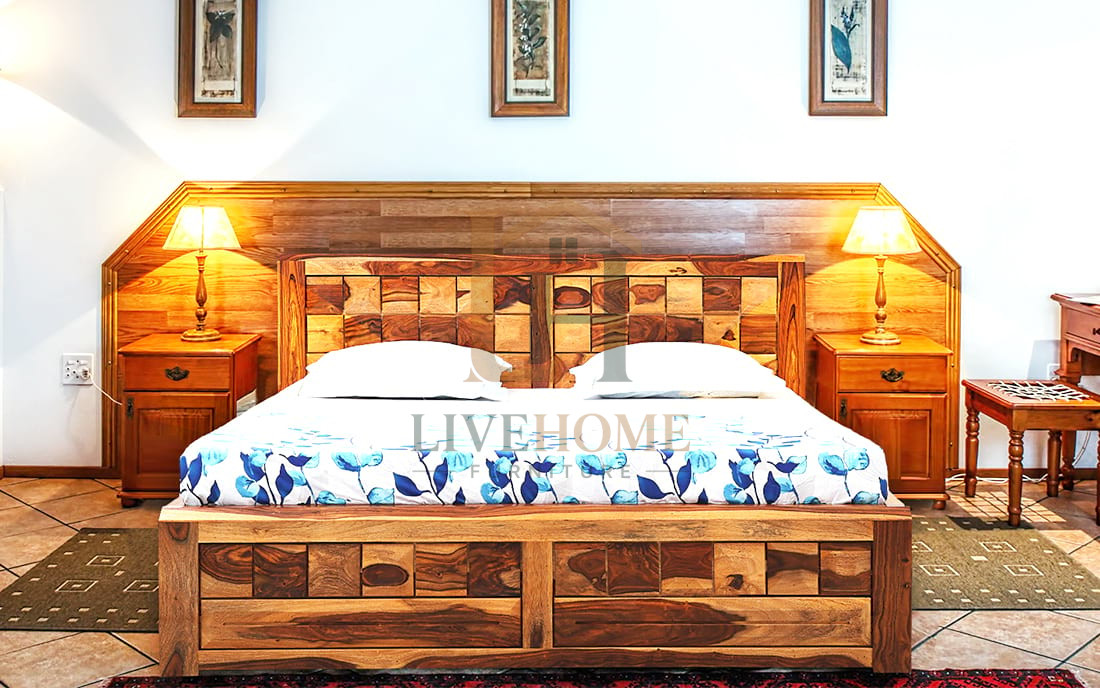 RoxDiamond Sheesham wood Bed